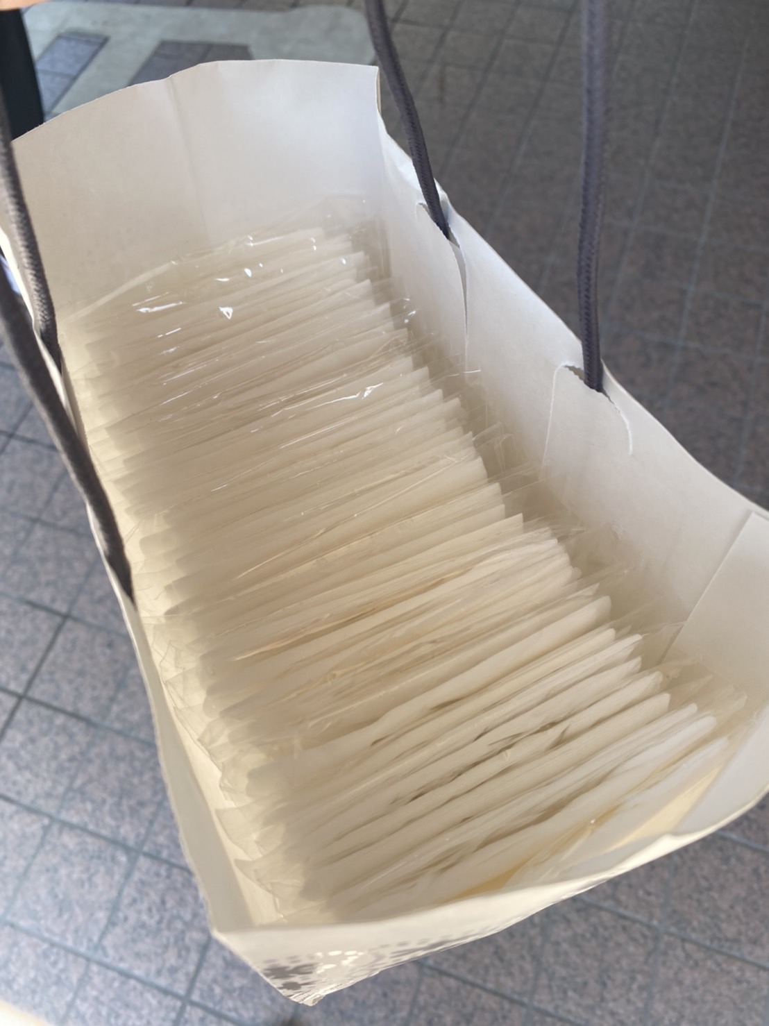 マスクの寄付をさせていただきました